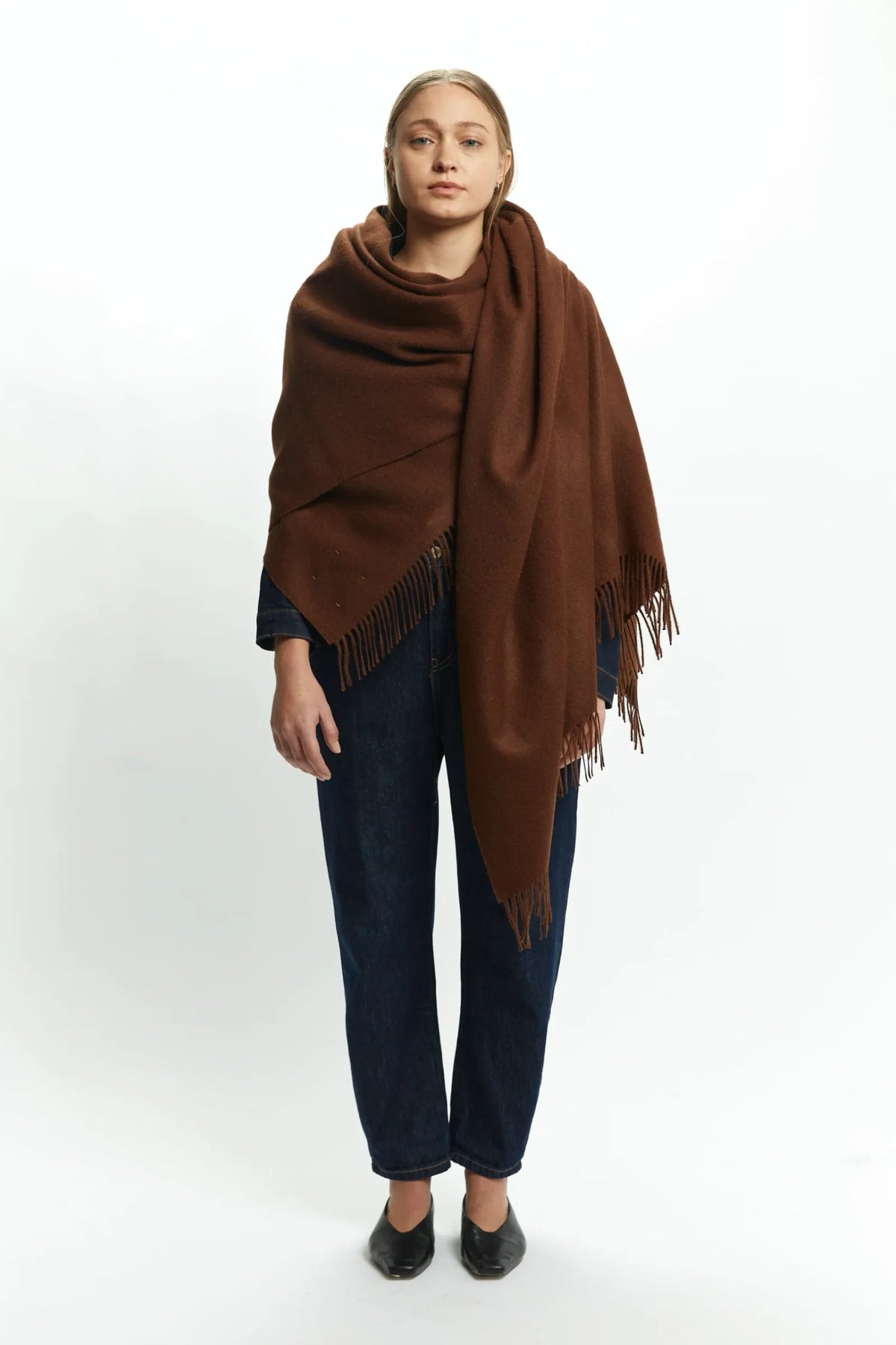 PACHA THROW